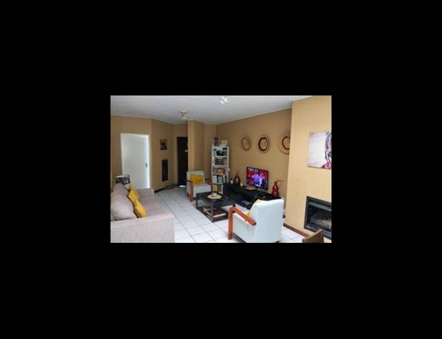 3 BEDROOM PROPERTY TO RENT IN HYDE PARK